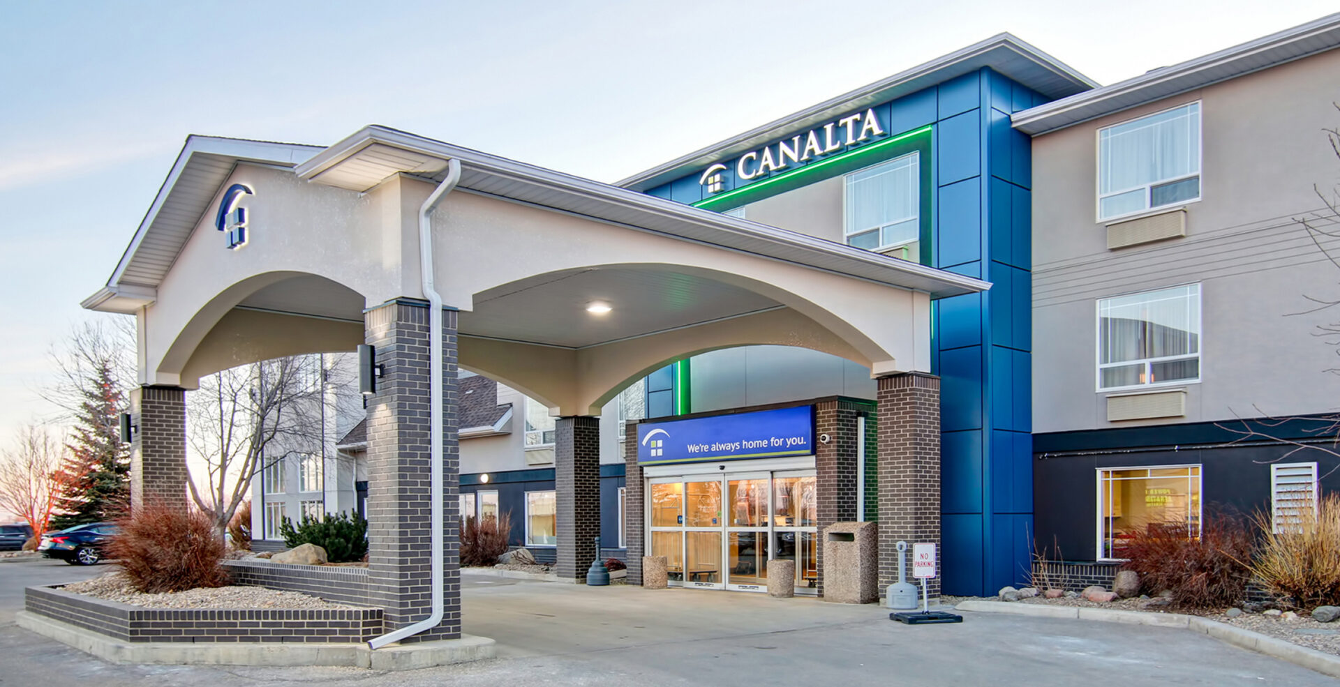 Canalta hotel in Brooks.