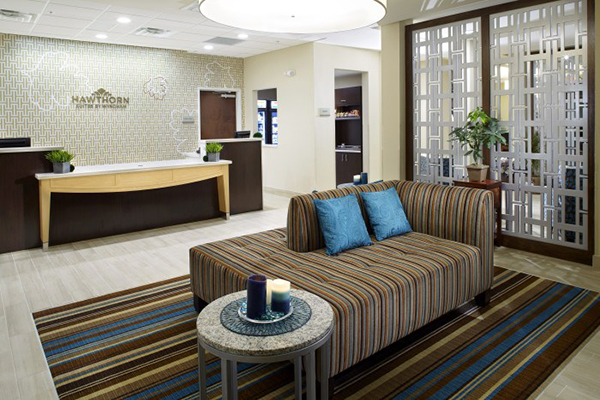 Lounge view inside Hawthorn Suites Wheeling at The Highlands