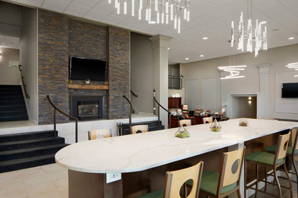 Lounge view inside Wingate by Wyndham St. Clairsville/Wheeling hotel.