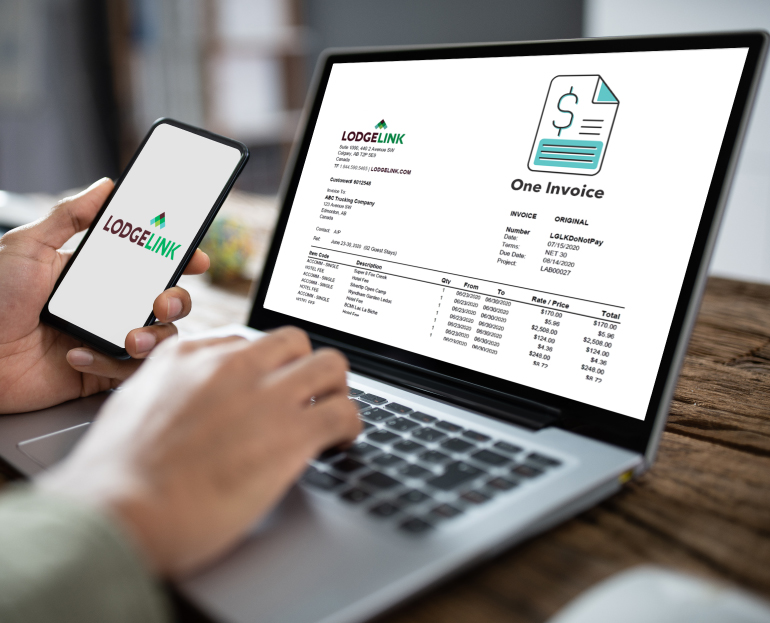 Laptop displaying LodgeLink invoice.