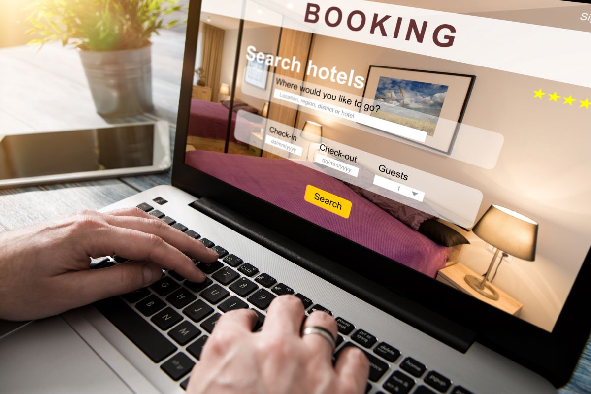 Travel Procurement Strategy: How to Source Smarter and Spend Less